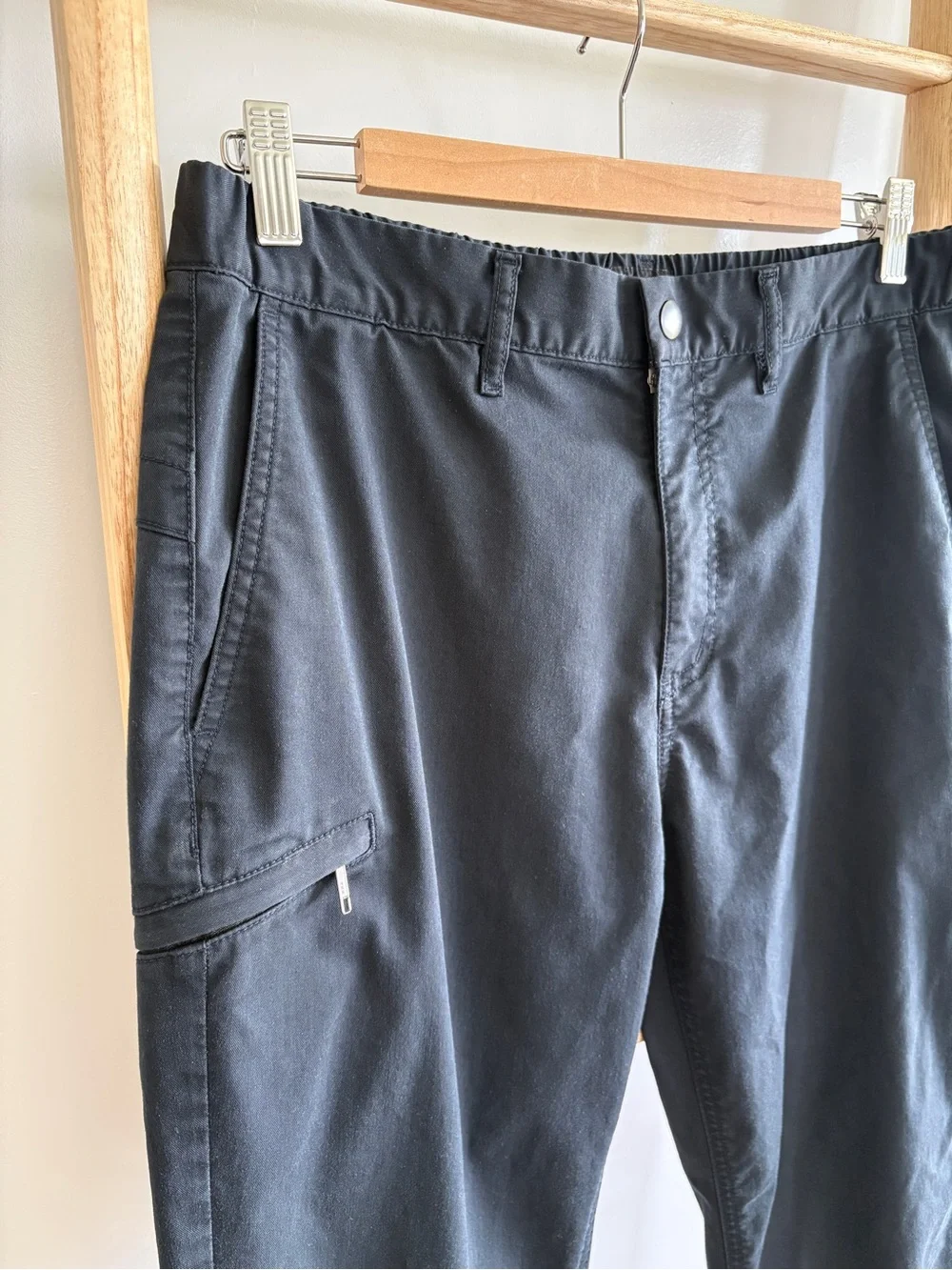 J. Crew Men’s 32x32 Tech Pants in Navy